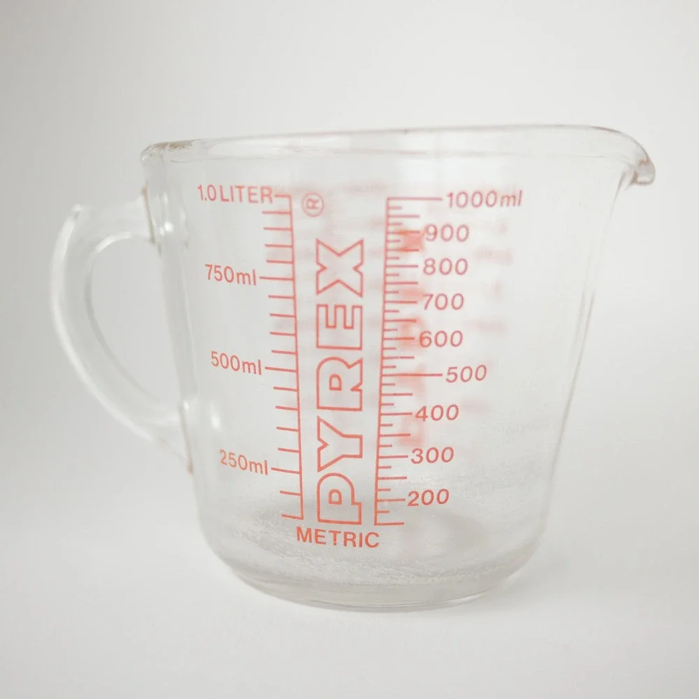 Vintage PYREX 4 Cups 32 Oz 1 Quart Glass Measuring Cup Pitcher USA Ounces Red
